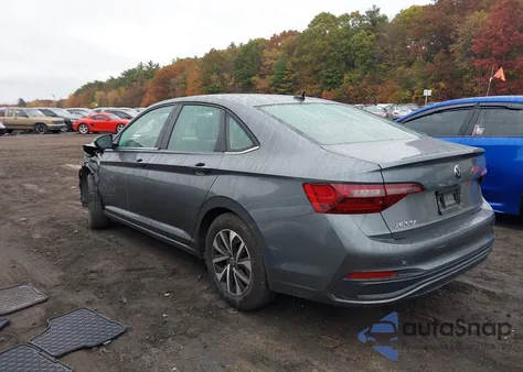 2024 Volkswagen Jetta 1.5T S z USA, uszkodzony, nr VIN 3VW5M7BU0RM096593